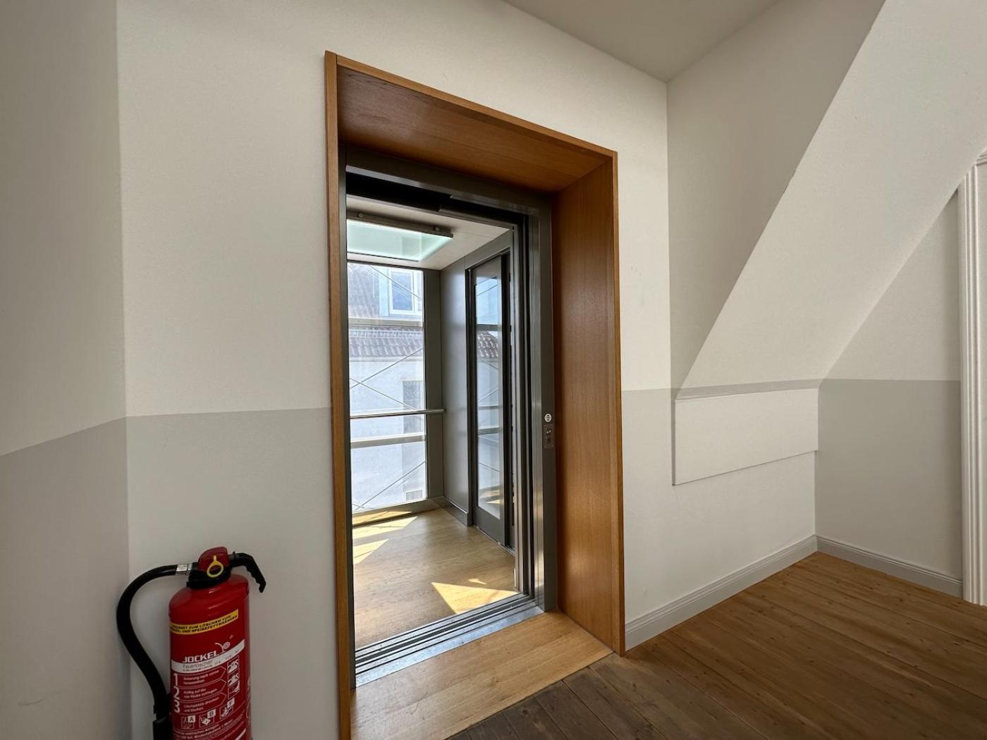 Appartement Truly - Viel Platz Fuer Business & Familie - Modern, Garage, Fahrstuhl à Augsbourg Extérieur photo